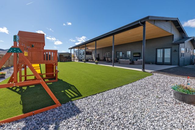 3900 Hackberry Street, Silver Springs, NV 89429