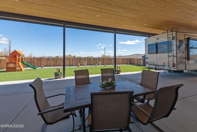 3900 Hackberry Street, Silver Springs, NV 89429