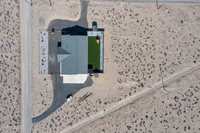 3900 Hackberry Street, Silver Springs, NV 89429