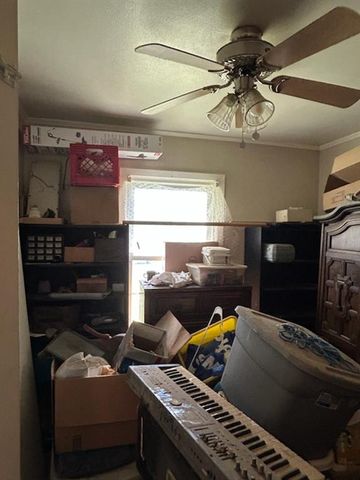 9609 Main Street, Kansas City, MO 64114
