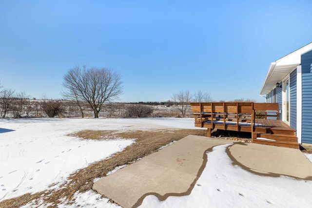 1595 Cornerstone Circle, Platteville, WI 53818