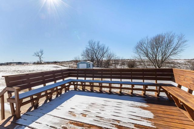 1595 Cornerstone Circle, Platteville, WI 53818