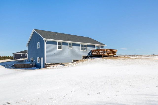 1595 Cornerstone Circle, Platteville, WI 53818