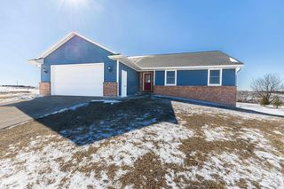 1595 Cornerstone Circle, Platteville, WI 53818