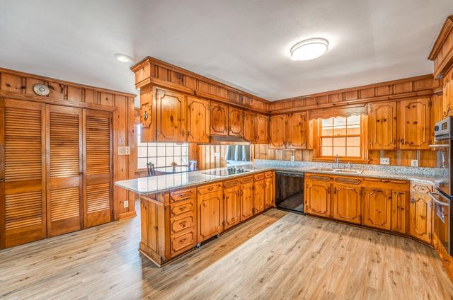 2819 HILLVILLE LOOP, Whiteville, TN 38075