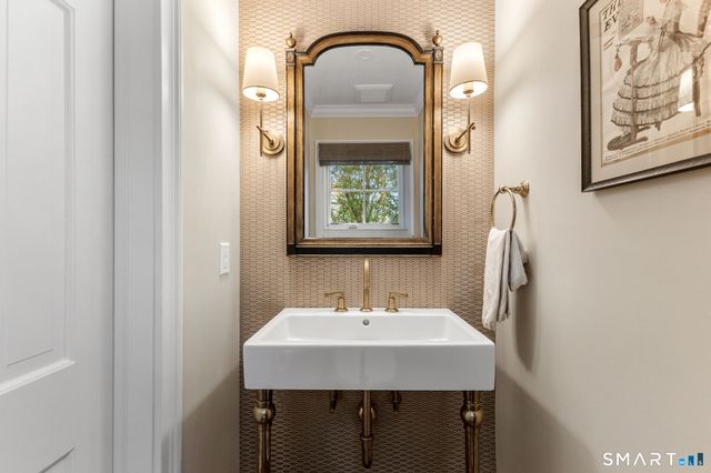 28 Crooked Mile Road, Darien, CT 06820