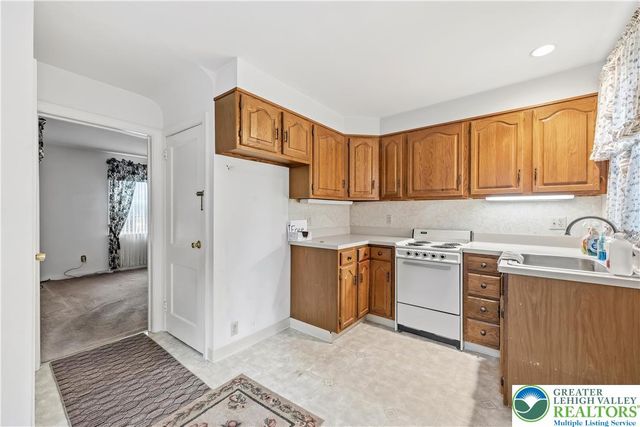 1930 East Columbia Street, Allentown City, PA 18109