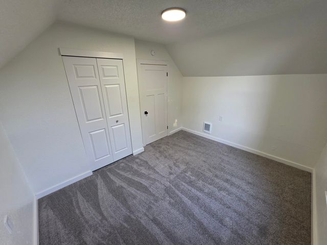 2427 N Standard St, Spokane, WA 99207