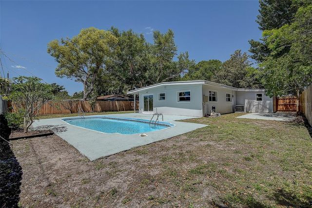 8420 GERBERA AVENUE, Seminole, FL 33777