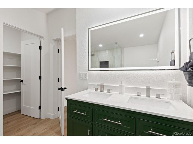 2912 N Raleigh St, Denver, CO 80212