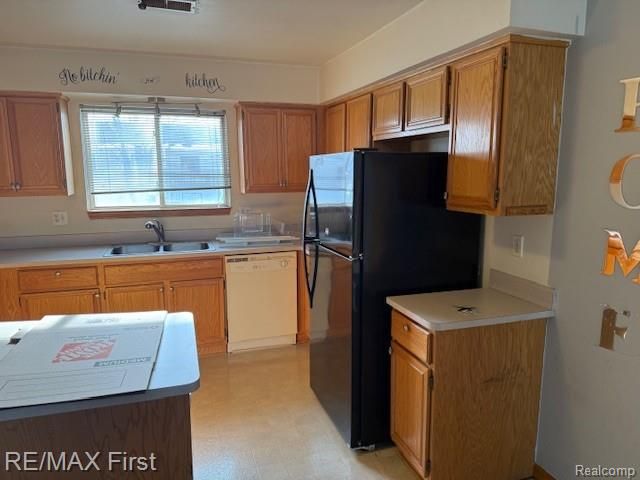 30178 Wedgewood Circle, Roseville, MI 48066