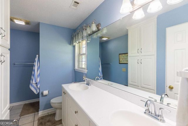 301 Willow Drive, Glennville, GA 30427