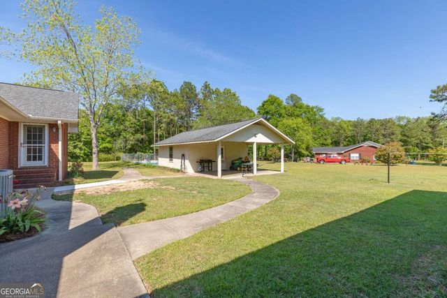 301 Willow Drive, Glennville, GA 30427