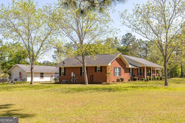 301 Willow Drive, Glennville, GA 30427