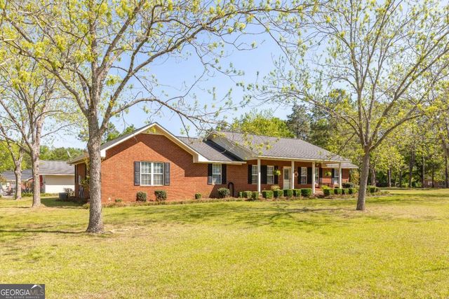 301 Willow Drive, Glennville, GA 30427