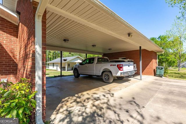 301 Willow Drive, Glennville, GA 30427