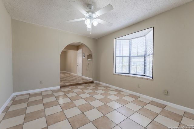 875 Plainview, San Antonio, TX 78228