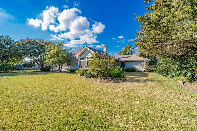 116 James Drive, Heath, TX 75032
