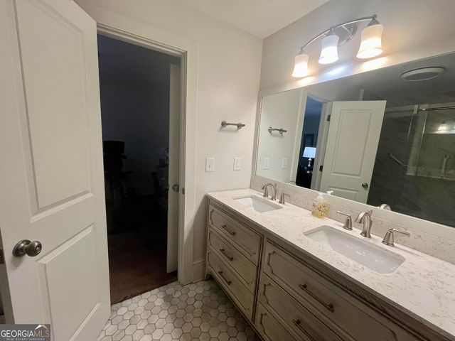 830 Forrest Avenue, Griffin, GA 30224