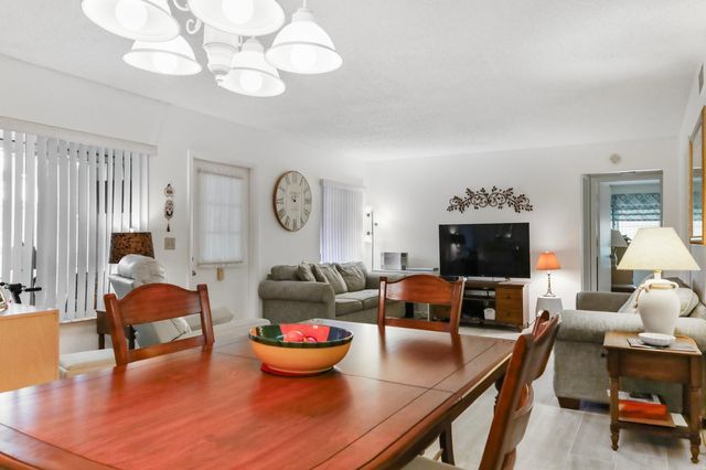 106 Lake Pine Circle C-1, Greenacres, FL 33463