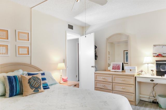 106 Lake Pine Circle C-1, Greenacres, FL 33463