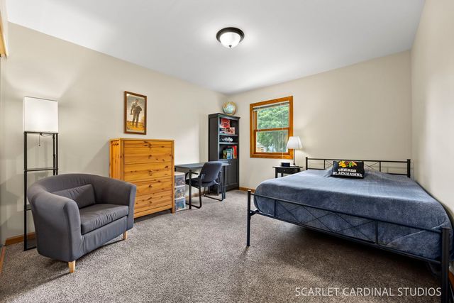 28W711 Wagner Court, Warrenville, IL 60555