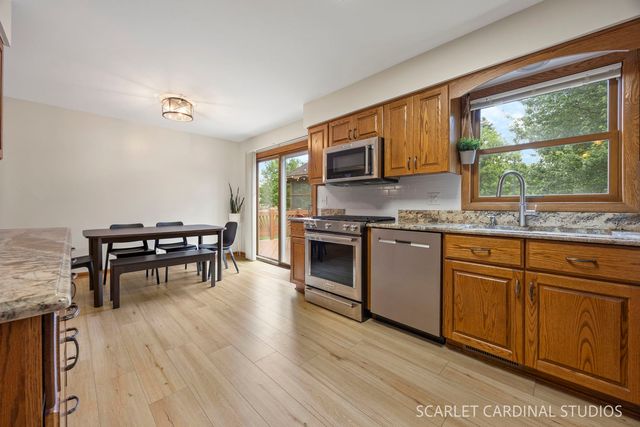 28W711 Wagner Court, Warrenville, IL 60555