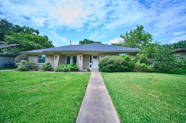 5506 Dumfries Drive, Houston, TX 77096