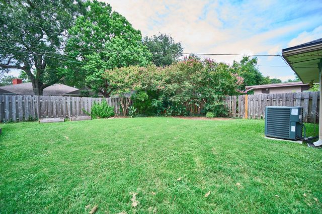 5506 Dumfries Drive, Houston, TX 77096