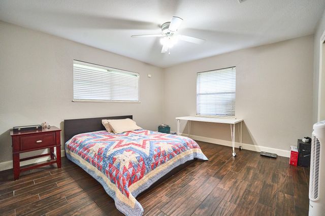 5506 Dumfries Drive, Houston, TX 77096