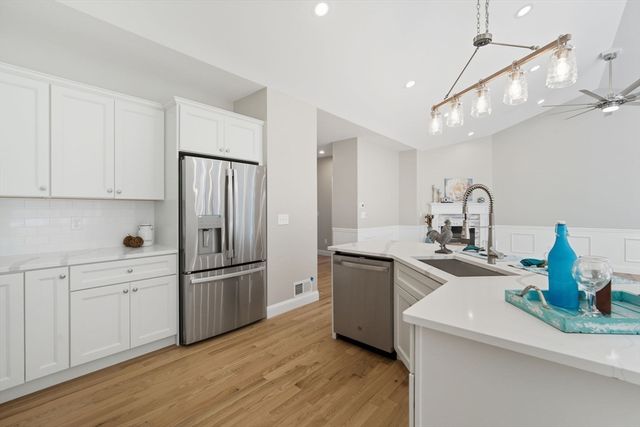 4 Sunny Crest, Belchertown, MA 01007