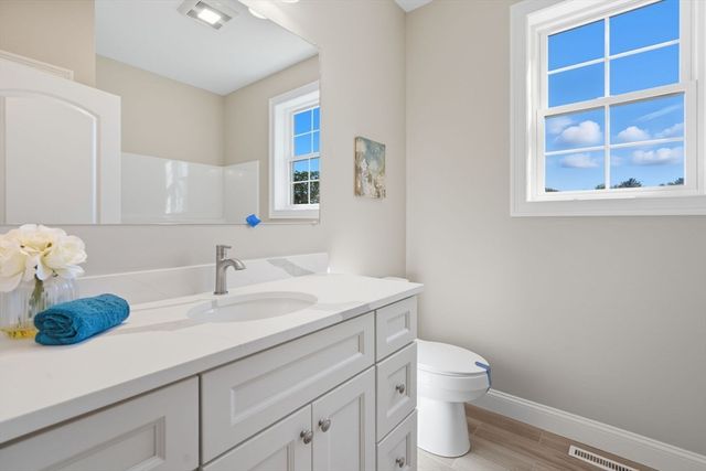 4 Sunny Crest, Belchertown, MA 01007