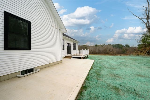 4 Sunny Crest, Belchertown, MA 01007