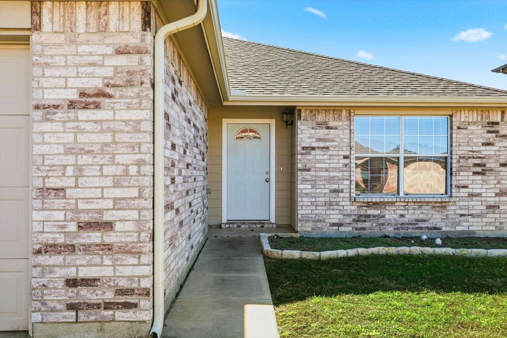 2112 Valley Forge Trail, Fort Worth, TX 76177 — photo 2