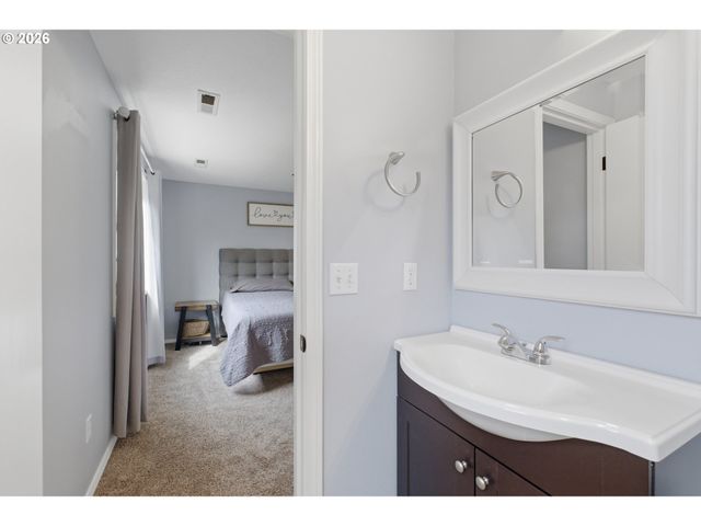 16045 Sw BALER Way, Sherwood, OR 97140