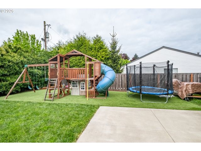 16045 Sw BALER Way, Sherwood, OR 97140