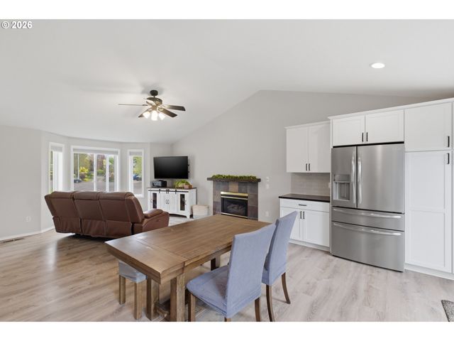 16045 Sw BALER Way, Sherwood, OR 97140