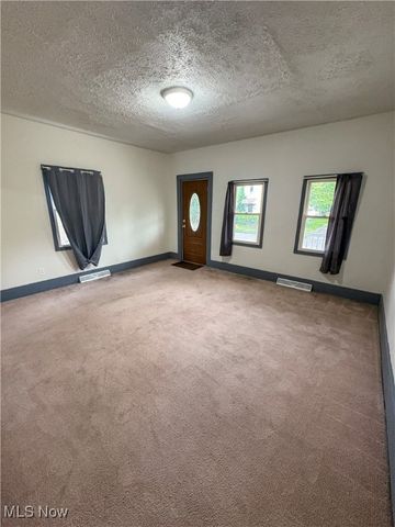 1019 Commerce Street, Wellsville, OH 43968