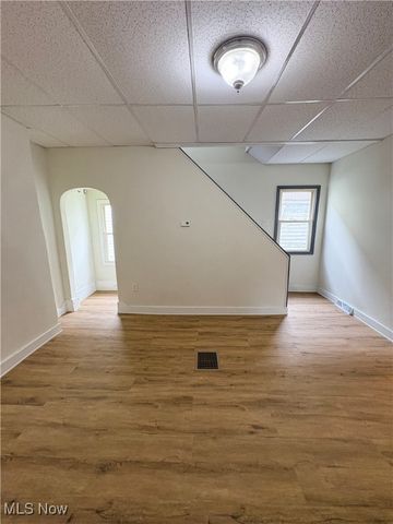 1019 Commerce Street, Wellsville, OH 43968