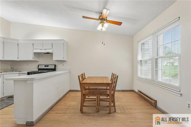 171 Wycoff Way 171, East Brunswick, NJ 08816