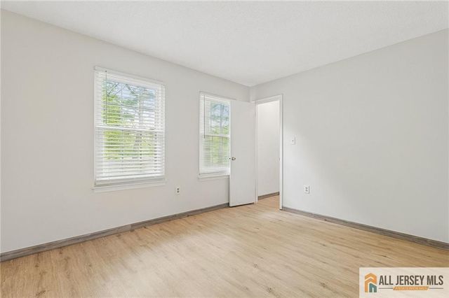 171 Wycoff Way 171, East Brunswick, NJ 08816