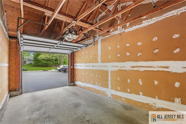 171 Wycoff Way 171, East Brunswick, NJ 08816