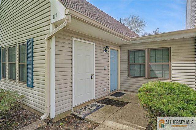 171 Wycoff Way 171, East Brunswick, NJ 08816
