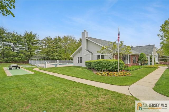 171 Wycoff Way 171, East Brunswick, NJ 08816
