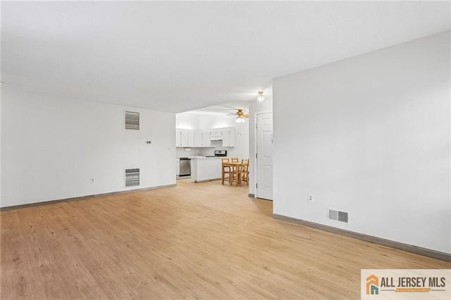 171 Wycoff Way 171, East Brunswick, NJ 08816