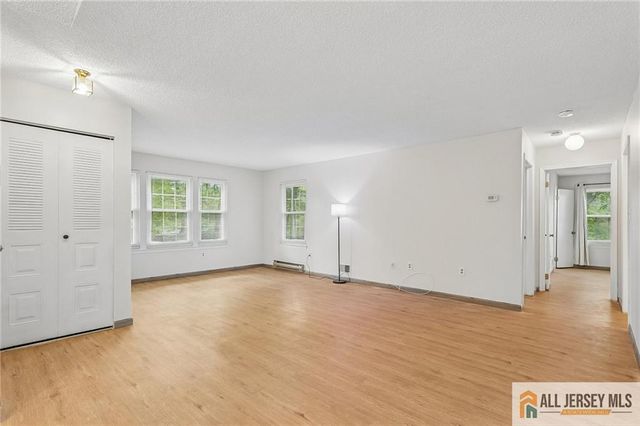 171 Wycoff Way 171, East Brunswick, NJ 08816