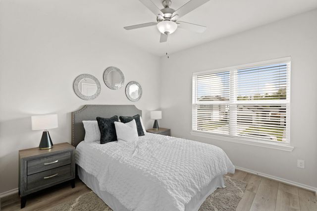 1402 Acorn Meadow Street, Houston, TX 77067