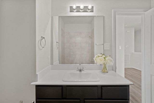 1402 Acorn Meadow Street, Houston, TX 77067