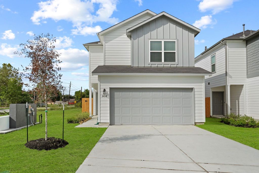 1402 Acorn Meadow Street, Houston, TX 77067