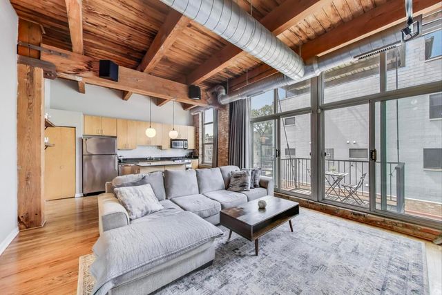 2201 W Wabansia Avenue 11, Chicago, IL 60647